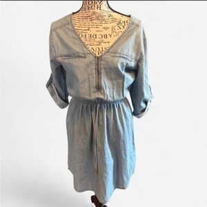 Speed Control Light Blue Chambray Tunic Top